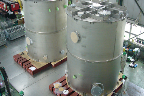 Tank for chemical plant (for waste liquid)